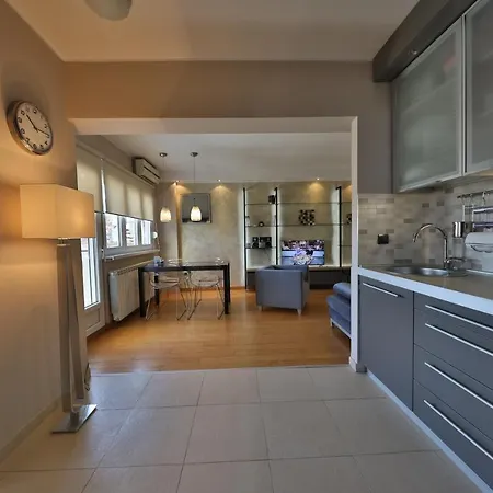 Business & Travel Apartment *